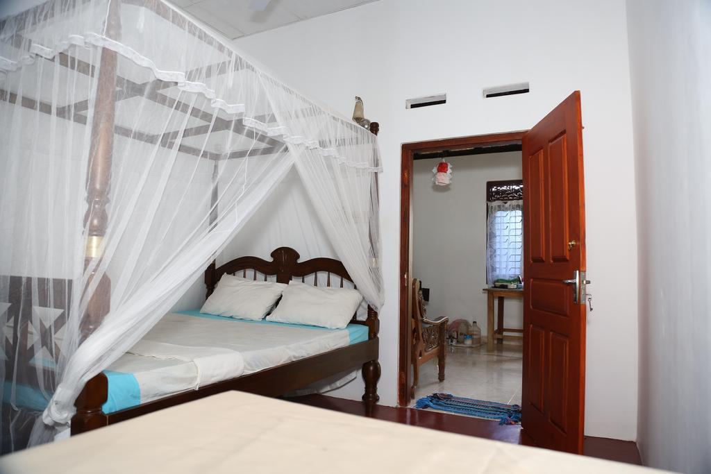 Sun Bird Eco Guest Mirissa Hotel Екстериор снимка