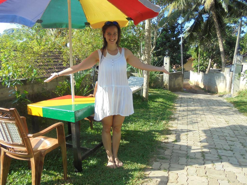 Sun Bird Eco Guest Mirissa Hotel Екстериор снимка