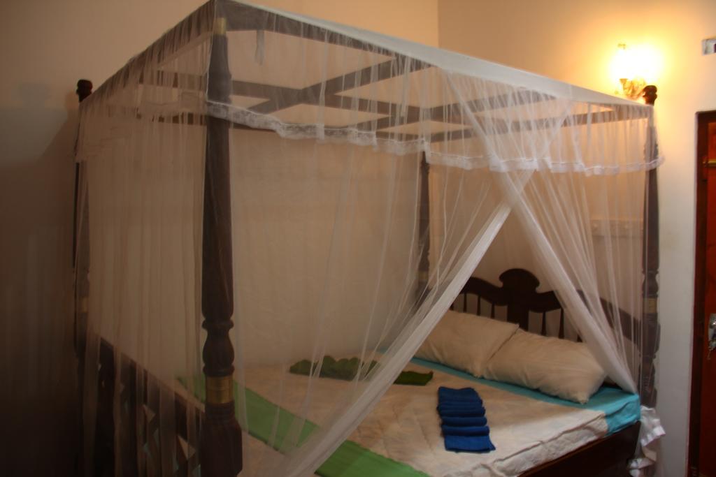 Sun Bird Eco Guest Mirissa Hotel Екстериор снимка
